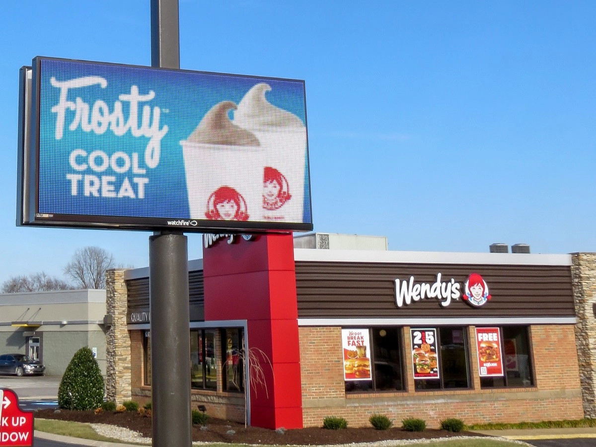 Wendy's; 16mm, 5'5" x 10'3", Bowling Green, KY